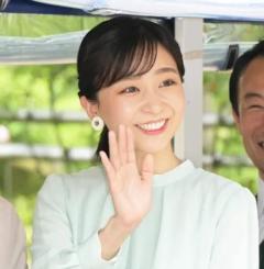 《ブラジルでは“暗黙の了解”が通じず…》佳子さまの“ブルーの個性派バッグ3690レアル”をご使用、現地ブランドがSNSで嬉々として連続発信のイメージ画像