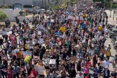 ロサンゼルスで移民取り締まりへの抗議デモが拡大、トランプ氏が州兵を派遣のイメージ画像
