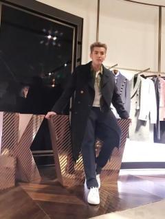 強姦罪の元EXOクリス・ウー、新たに脱税容疑が追加―仏メディア
