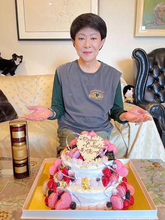 美川憲一、75歳BD迎え「健康に歳を重ねられた事に感謝」
