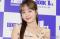 前田希美、渡邊凌磨選手との寄り添い夫婦ショットに反響「美男美女」「弾丸旅素敵」