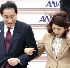 「夫婦揃って親バカ」裕子夫人は翔太郎氏の更迭を認めなかったと報道…“権力の私物化”に批判殺到のイメージ画像