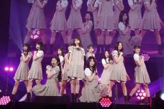 乃木坂46新メンバー6期生11人が初お披露目「制服のマネキン」など人気曲披露＆初のリアルミーグリも【はじめまして、6期⽣です／セットリスト】