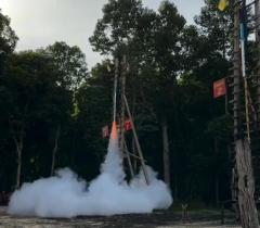 タイ東北部ローイエット県のロケット祭りで37人負傷のイメージ画像