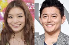 蜂谷晏海、息子の「初めてのガレージ」報告 夫・スピードワゴン井戸田潤との顔出し2ショットに「ニコニコで可愛い」「将来有望」の声