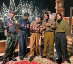 キンプリ、キラキラ笑顔が尊すぎる！新曲「We are young」を「キンプる」で披露