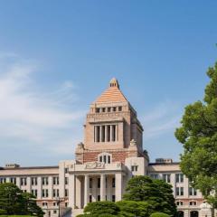 どこで調べたのでしょうか？  総理大臣韓国人説