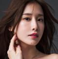 益田アンナ、待望の1st写真集「たくさんのかけらが一つの光に…」芸能活動11年目の集大成