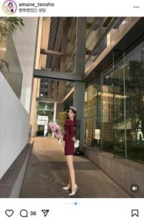 天翔天音、20歳バースデーは深紅のミニ丈ワンピで艶やかに！すらり美脚に「スタイル良すぎ」の声のイメージ画像