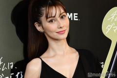ダレノガレ明美、ミニ丈で美脚スラリ ディズニーコーデに「圧巻スタイル」「参考になる」の声のイメージ画像