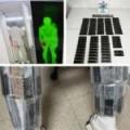 マカオ税関、着衣の下に隠す手口の電..