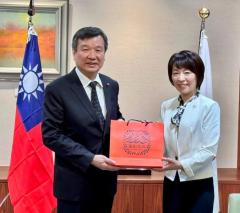 長崎原爆式典欠席の台湾代表「SNSでは8割超が支持」 「日台友好は自己欺瞞」に反論のイメージ画像