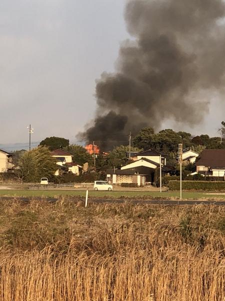 陸上自衛隊のヘリが民家に墜落炎上 佐賀県神埼市
