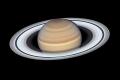 土星に128個の新たな衛星、天文学者が..