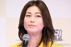 氷川きよし、美脚際立つ膝上ショーパンコーデ 麻布十番街中ショットに反響「脚長くて綺麗すぎる」「変装なしでいるのビックリ」のイメージ画像
