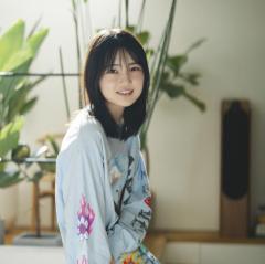 櫻坂46的野美青、部屋着姿と制服姿…ギャップグラビアショットのイメージ画像