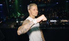 Bassjackers「エリーゼのために」の優雅な旋律を、破壊力抜群のフロアバンガーへと昇華