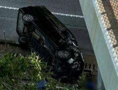 無免許運転で車を東名高速に転落させた男を覚せい剤使用の疑いで逮捕 男をかくまった女も＝静岡県警【速報】のイメージ画像