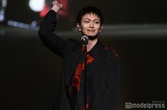 綱啓永、讃岐弁で胸キュン台詞「女神降臨」SPライブステージで歌唱【TGC香川2025】