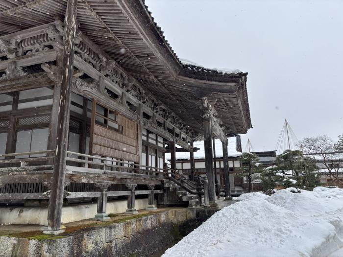 雪吊りと乗念寺のイメージ画像