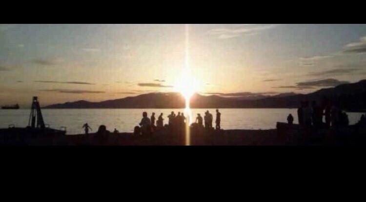 密会夕陽のイメージ画像