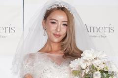 GENKING.“ド派手”水着ショット公開「手足長い」「可愛くてセクシー」の声