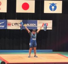 田口伸さん（バンコク日本人学校）、日本の全国中学ウエイトリフティング選手権で初優勝