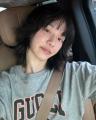 「イカゲーム」出演女優、ビキニ姿で砂遊び「スタイル良すぎ」「無邪気で可愛い」と反響