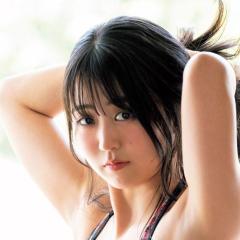 福井梨莉華、ハタチらしいフレッシュさあふれるグラビアショット