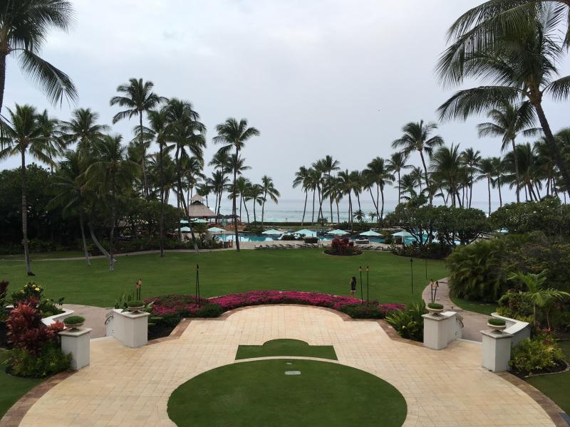 オープンエアのロビーのイメージ画像