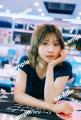 日向坂46富田鈴花1st写真集、旅先で偶然の出会い果たした2ショット ポストカード2種解禁【鈴花サーキット】