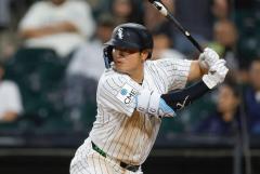 ホワイトソックス・村上宗隆が2戦連発の26号ソロ 160キロ超え速球を逆方向へ 日本人ルーキー最多記録また更新のイメージ画像