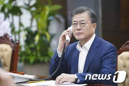 文大統領、ビル・ゲイツ氏と通話＝ビル・ゲイツ氏「韓国の対応見て学ぶ」