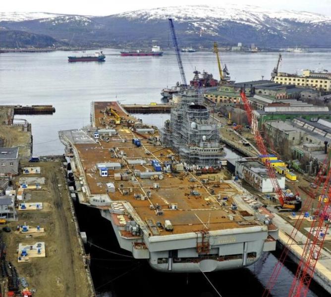 ロシア唯一の空母、改修断念か 1985年に進水、退役の報道