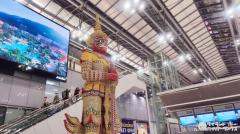 スワンナプーム空港でポーランド人旅行者のiPhone発見、帰国後にWhatsAppで連絡のイメージ画像