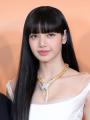 BLACKPINKリサ、渋谷スクランブル交差点..