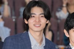 井内悠陽、女装コスプレ姿に反響続々「別人級」「完成度すごい」