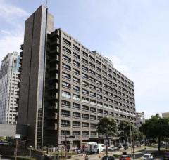23歳の女性看護師が無許可で副業、300万円の収入 週3日ペースで1年間 兵庫県が処分