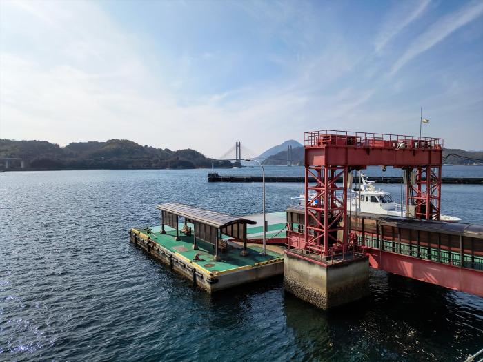 弓削港から見える生名橋のイメージ画像