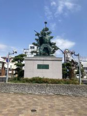 紀伊田辺駅前の弁慶像のイメージ画像