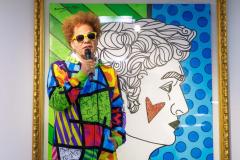 “現代のピカソ”ロメロ ブリット氏、28年ぶり来日 世界初披露のアート作品に喜び「新技術に感謝しています」＜Be happy！ロメロ ブリット来日展＞