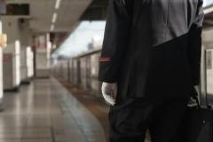 【現場】黒髪はもう古い？ 金髪の駅員が急増中…身だしなみルール緩和の裏側のイメージ画像
