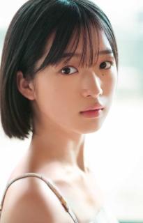 注目の若手女優・早瀬憩、初の水着姿披露「ヤンジャン」でグラビアデビューのイメージ画像