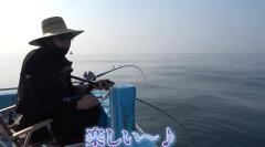 【閲覧注意】きまぐれクックが釣ったタイの口からとんでもないものが！？