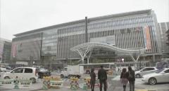 深夜の駅前広場で17歳女子高生の真後ろをうろつく男→スカート内を撮影しようとして取り押さえられる 「酒に酔っていて覚えていません」容疑否認 福岡のイメージ画像