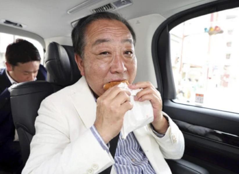 立憲民主・野田佳彦代表、カレーパンでパワー「別腹です」…食品の消費税率ゼロ訴える