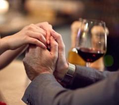 易々とセックスに持ち込めるモテオヤジのマル秘テク