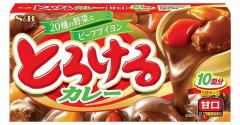 「カレールウは割らずに大きいまま入れるとすぐに溶ける」がホントだったツイートが話題！「今まで何をやってたのか」