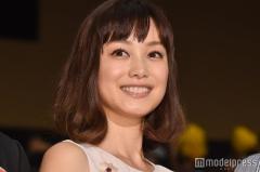 蛯原英里「友達家族とザリガニ釣り」子ども顔出しショット公開「懐かしい」「はしゃいでる姿が可愛い」のイメージ画像