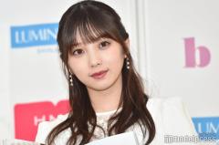 乃木坂46与田祐希、キャミソール姿で上目遣い “彼女感”溢れるショットに「あざとい」「悶絶級の可愛さ」の声のイメージ画像